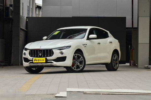 Levante 2018款 3.0T 350Hp 运动版外后视镜功能_玻璃/后视镜图