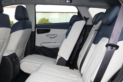 12.98万起买奶爸车，大七座+续航1300km，可送冰箱，家用看这款