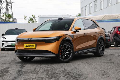 极氪7X：22.99万起售，配8295芯片+800V快充，值得入手吗？