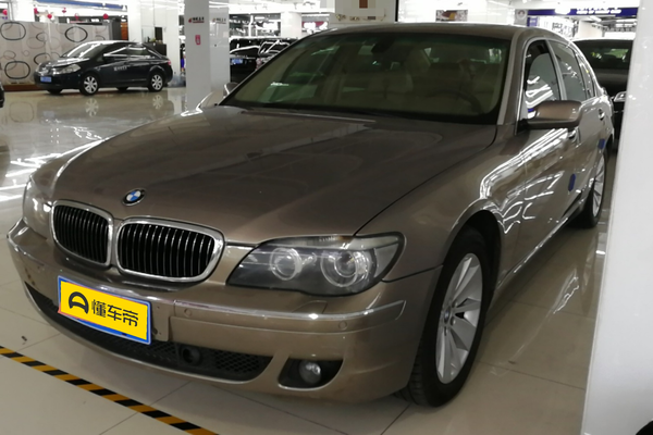 宝马7系 2005款 740Li轴距(mm)_车身图