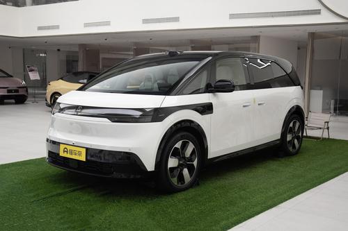 极氪MIX：适合带娃出行，可玩性、智能化、实用性都到位了