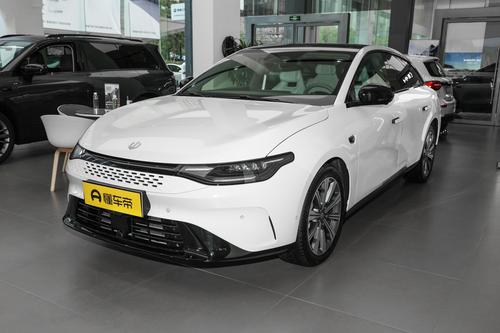 定位中大型轿车，售价15.58万，综合续航1276km，喝92粗粮