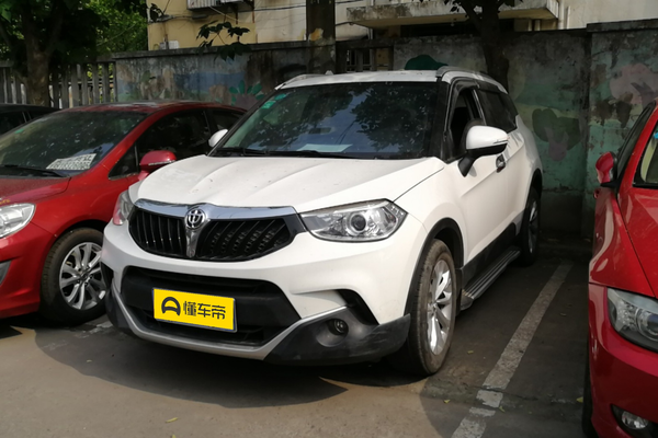 中华V3 2016款 1.5L 手动精英型厂商_基本信息图