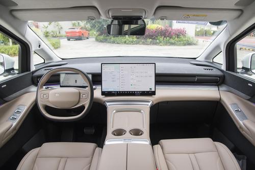 小鹏X9，车长5293mm，提供0息0首付，值得入手吗？