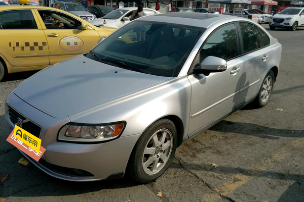 沃尔沃S40 2010款 2.0L 自动智雅版厂商_基本信息图