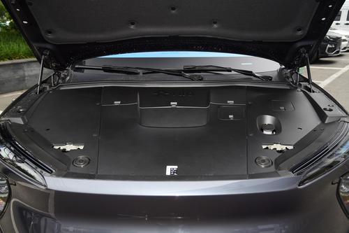 试驾蔚来ES6，定位中型SUV，轴距2915mm，产品力到底如何？