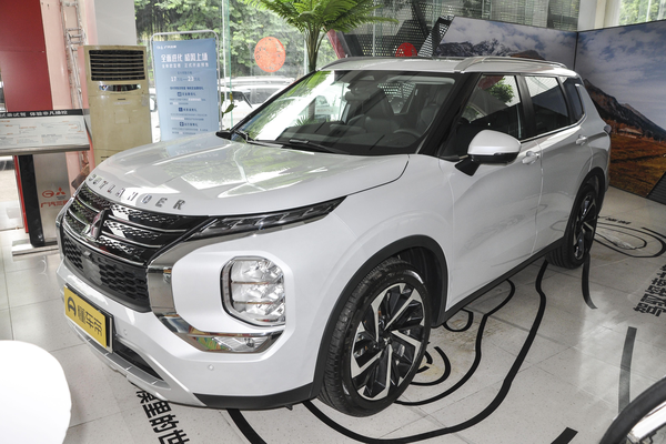 欧蓝德 2023款 1.5T CVT四驱尊耀版 7座厂商_基本信息图