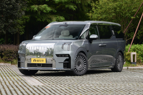 ZEEKR 009 2024款 七座过道版 四驱 108kWh厂商_基本信息图