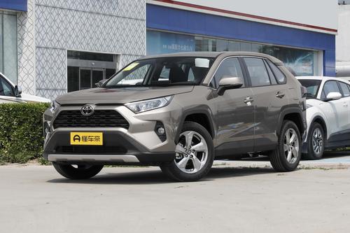 20万级家用SUV看看这款，油耗经济，外观运动，解读RAV4荣放