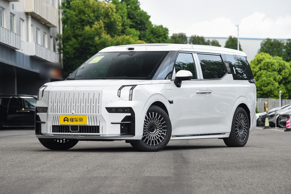 ZEEKR 009 2024款 七座过道版 两驱 108kWh厂商_基本信息图