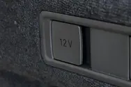 后备厢12V电源