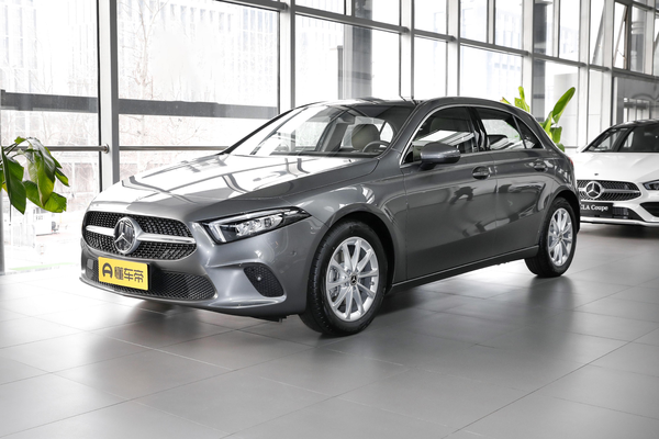 奔驰A级(进口) 2022款 A 200 时尚型 掀背车厂商_基本信息图