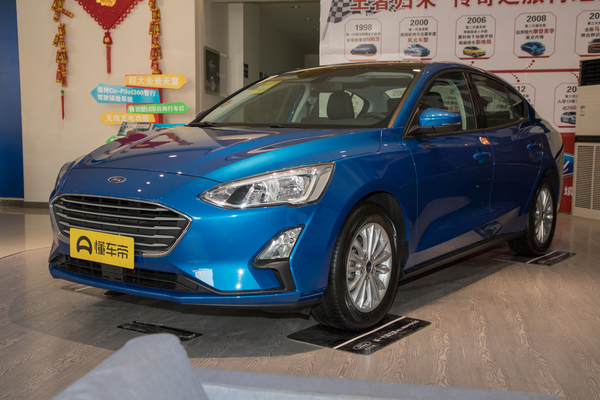 福克斯 2019款 三厢 EcoBoost 125 自动锋潮型 国VI厂商_基本信息图