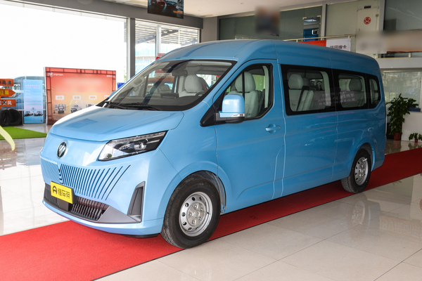 图雅诺X6 EV 2024款 PRO 高级小客 长轴中顶9座 宁德时代77.28kwh厂商_基本信息图