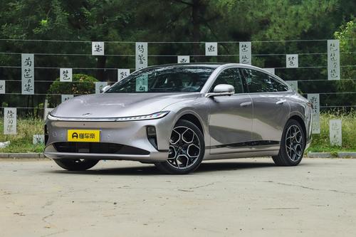 可选纯电/增程，定位中大型车，长安启源A07全新真香版上市