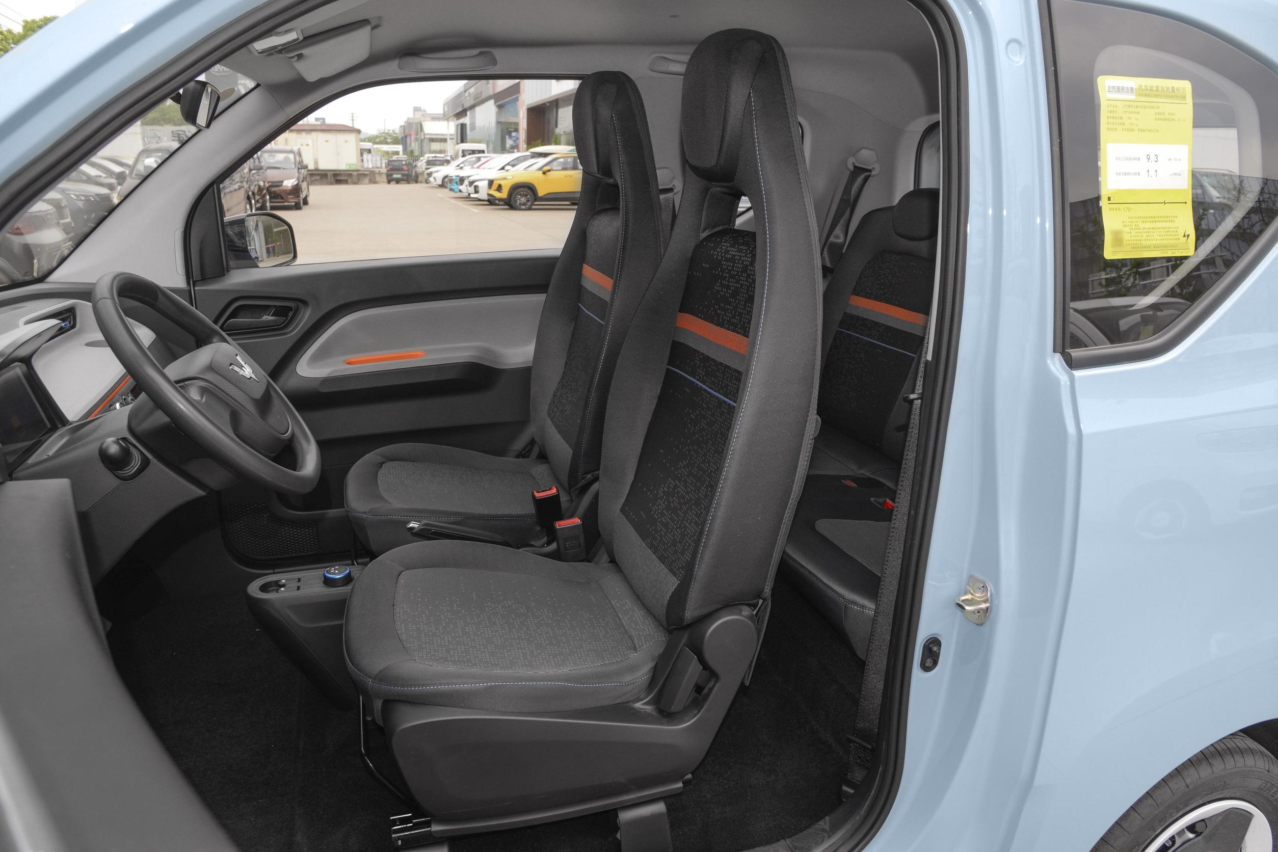 五菱宏光miniev壁纸_五菱宏光miniev_五菱宏光miniev空间图片_4/1387