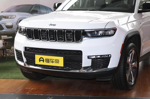 配2.0T插混+四驱，轴距2964mm，Jeep大切诺基4xe值得入手吗？