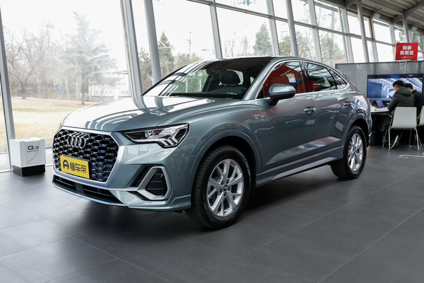 奥迪Q3 Sportback 2020款 35 TFSI 进取型燃料形式_发动机图