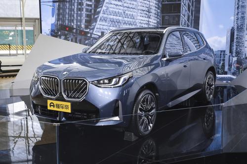 配双联屏，新一代宝马X3实车亮相，将于明年初上市，进步or退步？