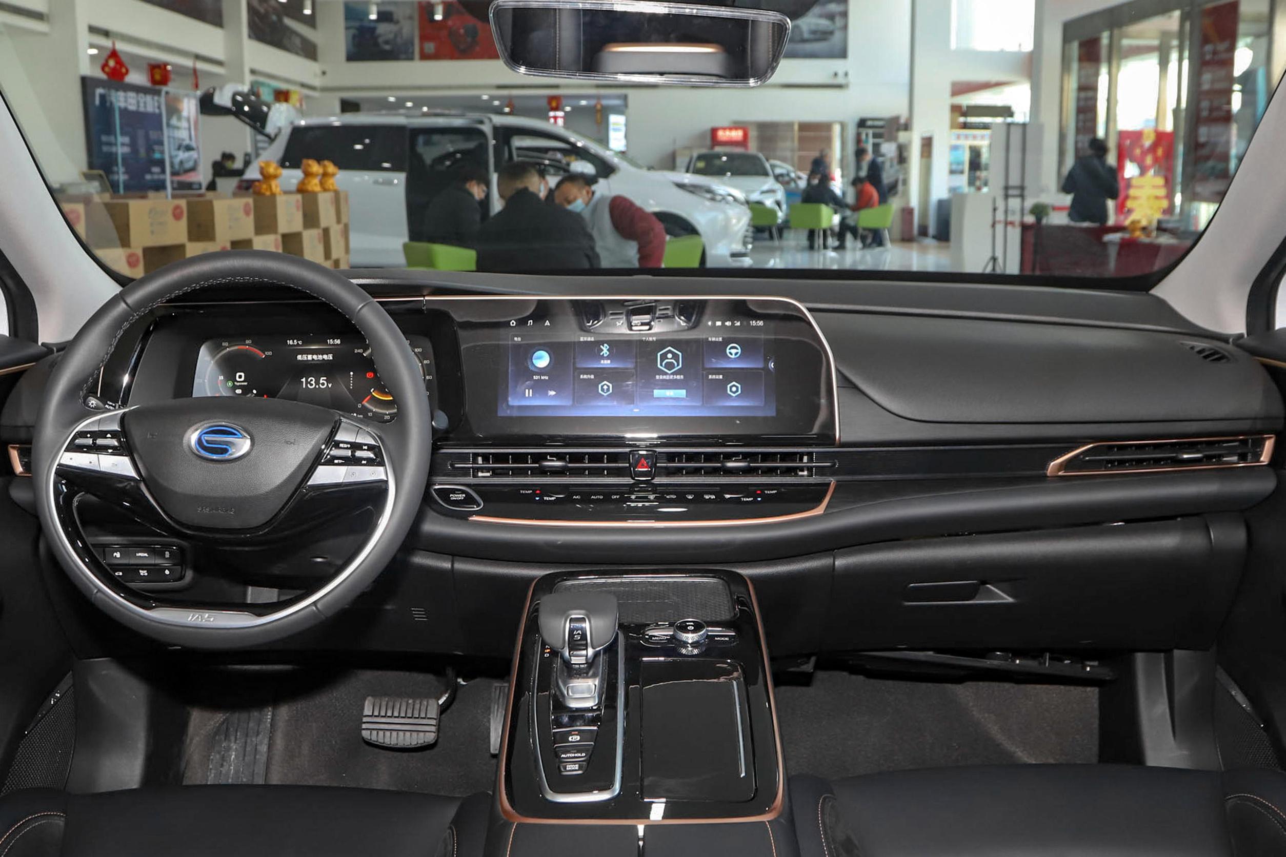 广汽丰田ia5壁纸_广汽丰田ia5_广汽丰田ia5内饰图片_1/323张图片_广汽