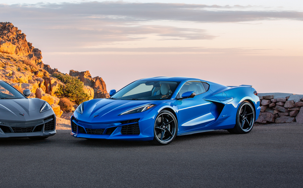 科尔维特 2024款 E-Ray 3LZ Coupe厂商_基本信息图