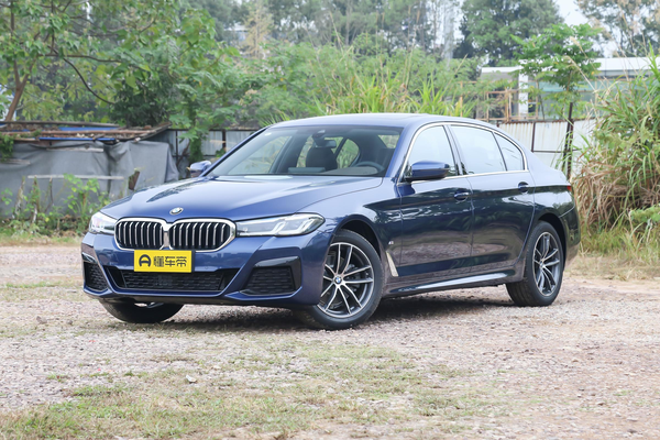 宝马5系 2022款 525Li M运动套装后轮距(mm)_车身图