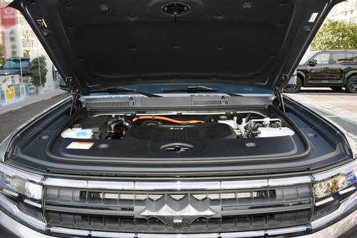 配1.5T插混系统，峰值扭矩760N·m，轴距2800mm，试驾方程豹豹5