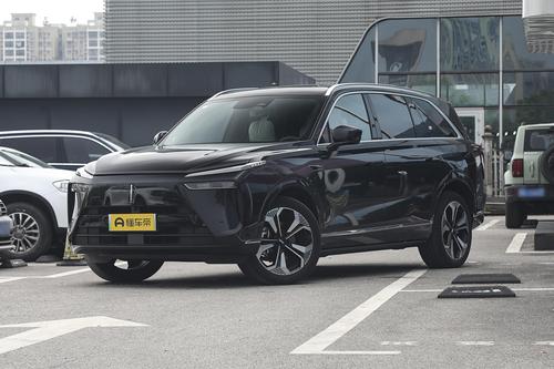 家用六座混动SUV——蓝山DHT-PHEV