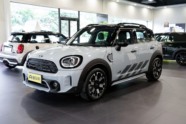 MINI COUNTRYMAN 2023款 1.5T COOPER ALL4 不羁特别版厂商_基本信息图