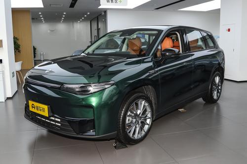 售14.88万，续航530km，轴距2825mm，零跑C10适合家用代步吗？