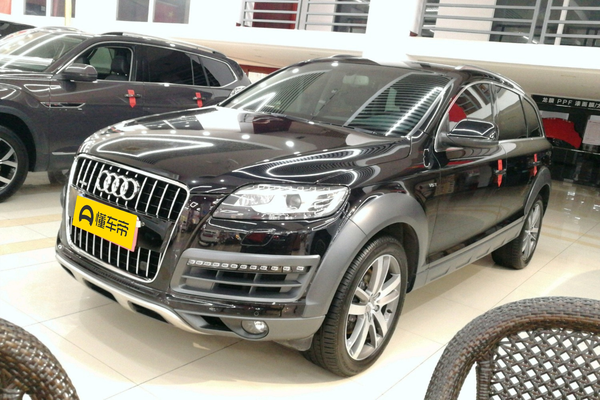 奥迪Q7 2015款 40 TFSI 典藏型自动大灯_灯光配置图