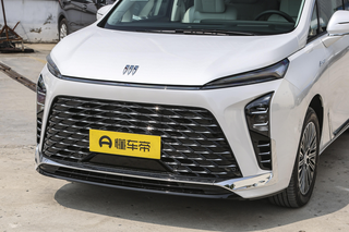 别克GL8 PHEV 陆尊：大尺寸MPV+插混，油耗才6.97L！图8