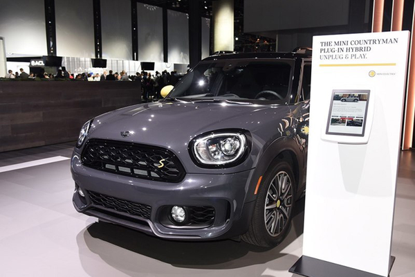 MINI COUNTRYMAN ELECTRIC 2019款 special edition厂商_基本信息图