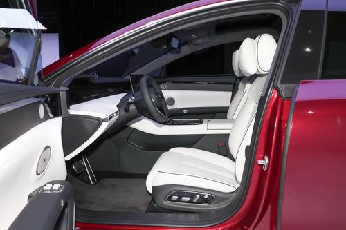 竞争“56E”，定位C级车，配华为智驾，39.98万起售，享界S9香吗