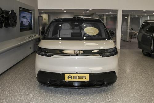 ZEEKR MIX智驾版，座椅270度旋转，适合家用，你考虑吗？