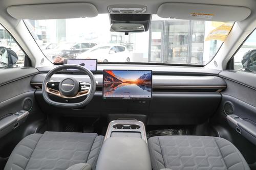 解读星纪元 ET，发动机热效率44.5%，配无框车门，家用值吗？