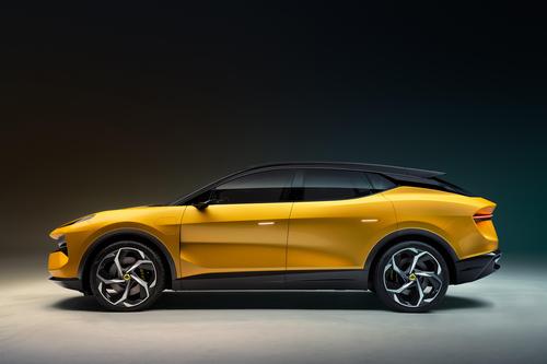 百万级高品质SUV，风阻0.26Cd+2.95秒破百，车内5块屏，超跑颜值