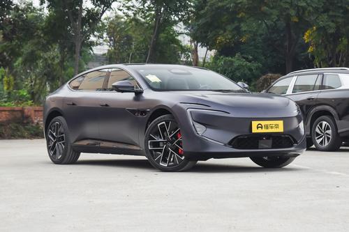 阿维塔12与奔驰C级对比，看看这两款车到底有什么可比之处？