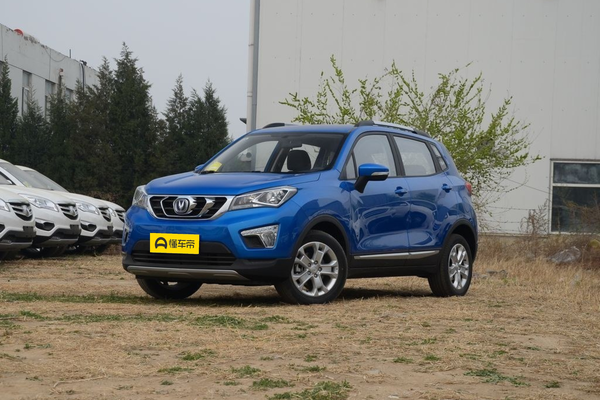 长安CS15 2016款 1.5L 手动时尚版厂商_基本信息图