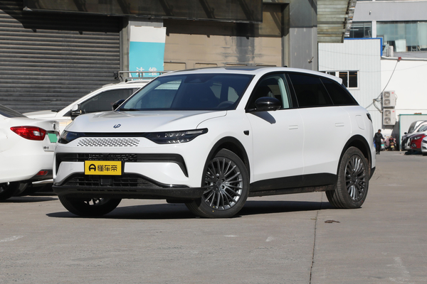 零跑C11 2023款 增程式 300舒享版厂商_基本信息图