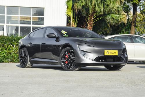 阿维塔12对比ZEEKR 001，谁更适合家用？看完你就知道了