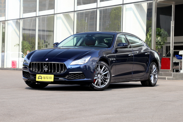 总裁 2019款 3.0T 350Hp 豪华版 国VI可加热喷水嘴_玻璃/后视镜图
