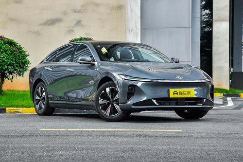 长安启源上硬菜，轴距2米9+无框车门，油耗低至4.7L，适合家用！