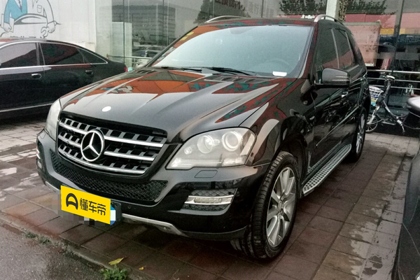 奔驰M级 2010款 ML 500 4MATIC特别版厂商_基本信息图