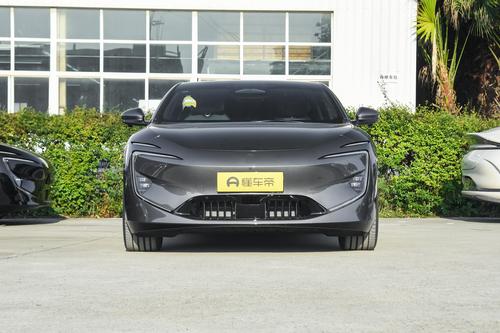 续航755km的阿维塔12，车长超5米，不比小米SU7差！