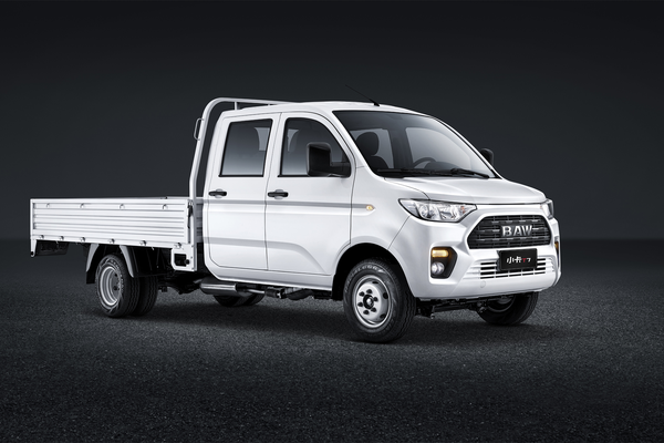 鲸卡T7 2022款 2.0L手动豪华版双排长轴LQ481QFB厂商_基本信息图