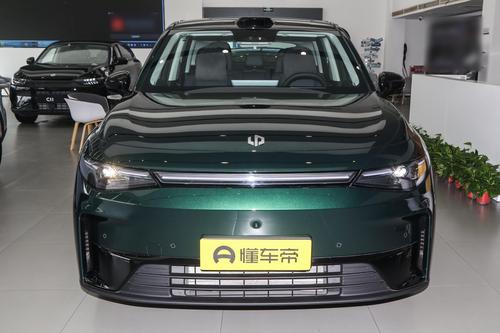 零跑C10：月销6554辆，提供增程式动力，家用适合吗？