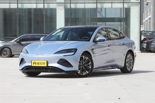 中型纯电丨颜值高空间大，比亚迪海豹竞争力如何？全方面试驾评测