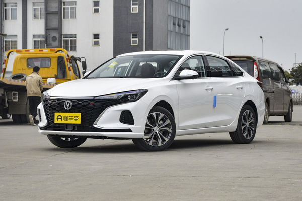 逸动 2021款 PLUS 蓝鲸NE 1.4T GDI DCT旗舰型厂商_基本信息图