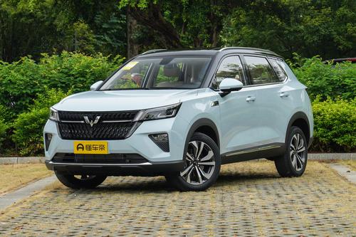 五菱星辰混动对比CR-V混动，谁更适合家庭用户选择？